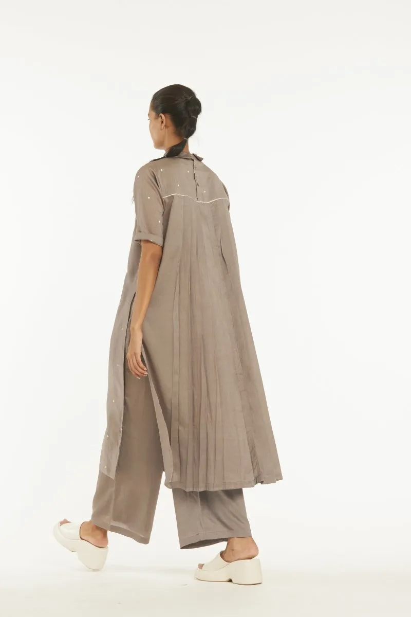 Collar Neck Back Pleat Shirt Greige Polka